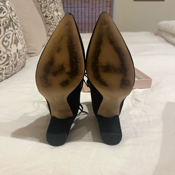 Suede closed toe pumps - Picture 5 of 5